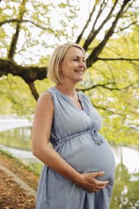 É possível engravidar durante a menopausa?