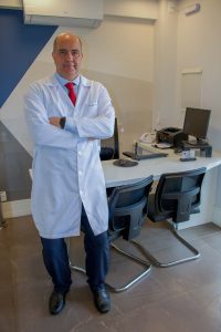 Dr. Carlos Moraes: O Melhor Médico de Endometriose
